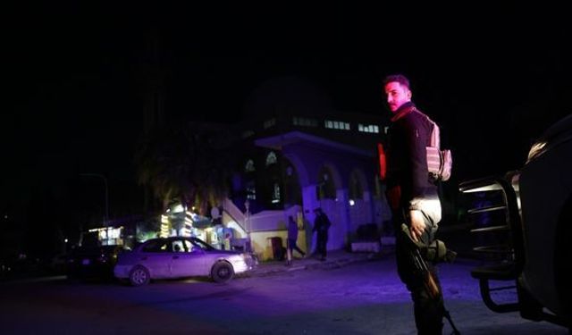 Şam'da askeri havalimanı çevresine roket saldırısı