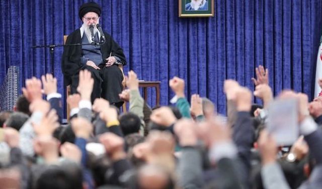 Hamaney: Protestocular ekonomik taleplerinde haklı