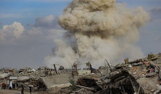 İsrail, Gazze'de hava ve topçu saldırıları düzenledi