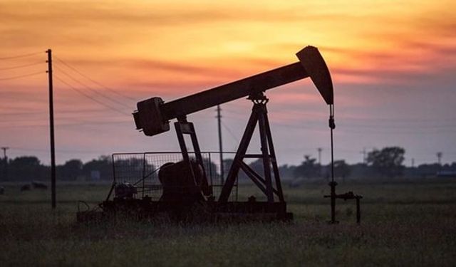 Brent petrolün vadeli varil fiyatı 100,94 dolar