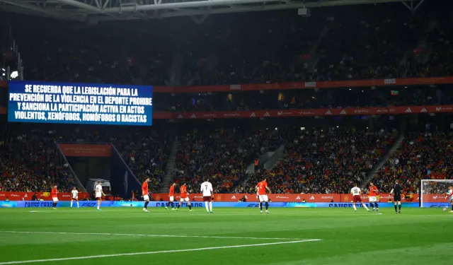 FIFA, İslamofobik tezahürata soruşturma açtı