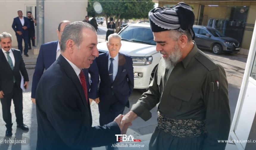 Maruf ile Kürdistan Adalet Topluluğu Başkanı Ali Bapir bir araya geldi.
