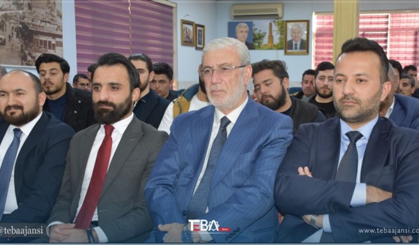 Seminerde Türkmen Tarihçi ve Akademisyen Prof. Dr. Hüsam Davut Türkmen tarihine ilişkin katılımcılara bilgi paylaştı.