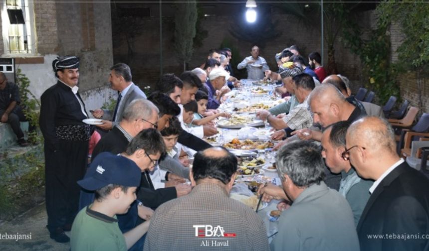 Festivalde, dolma yemeğinin tüm çeşitleri hazırlanıp misafirlere ikram edildi.