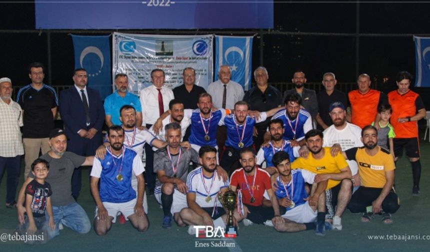 Irak Türkmen Cephesi Erbil İl Başkanlığı Sivil Toplum Kuruluşları Bürosu tarafından düzenlenen futbol turnuvasının final maçı gerçekleştirildi.