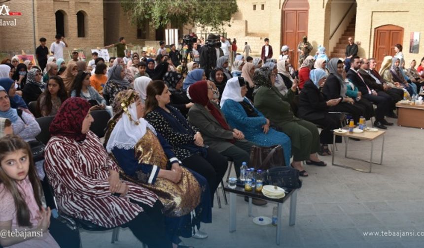 ITC Erbil Kadınlar Birliği ile Deniz Türkmen Kadınlar Örgütü tarafından düzenlenen etkinliğe, Türkiye’nin Erbil Başkonsolosluğunda Muavin Konsolos Arif Eren, ITC Erbil İl Başkanı Emir İzzet, ITC Erbil Kadınlar Birliği üyeleri ve çok sayıda vatandaş katıldı.