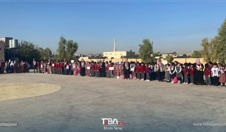 Irak Eğitim Bakanlığından yapılan açıklamada, yeni eğitim yılında 1 milyon 200 binden fazla ilkokul ve 12 milyondan fazla ortaokul ve lise öğrencisinin eğitim alacağı belirtildi.