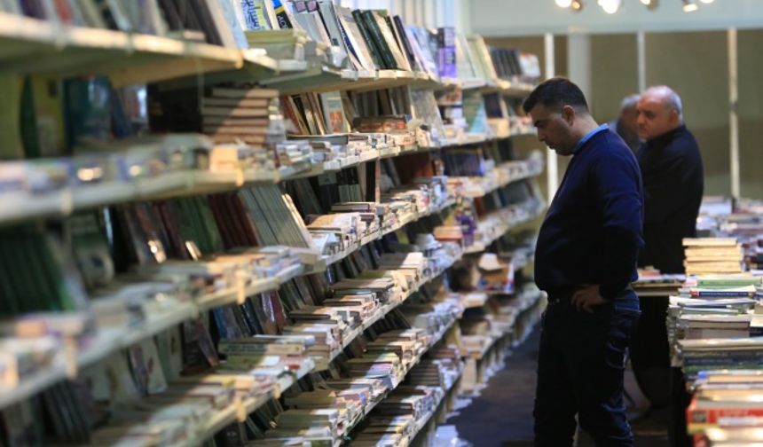 Bağdat’ta Uluslararası Kitap Fuarı düzenlendi.