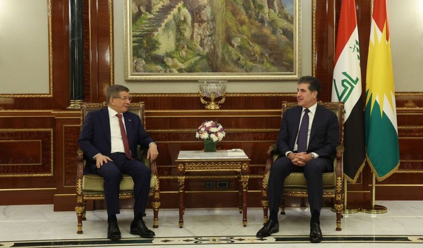 IKBY Başkanı Barzani ile Davutoğlu görüştü