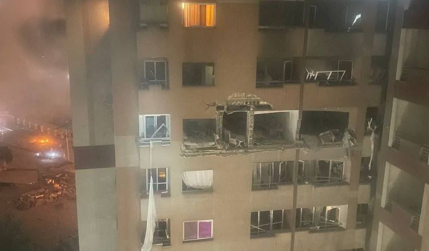 İran devlet televizyonu, İsrail'in Tahran'da sivil yerleşim yerlerini vurduğunu duyurdu