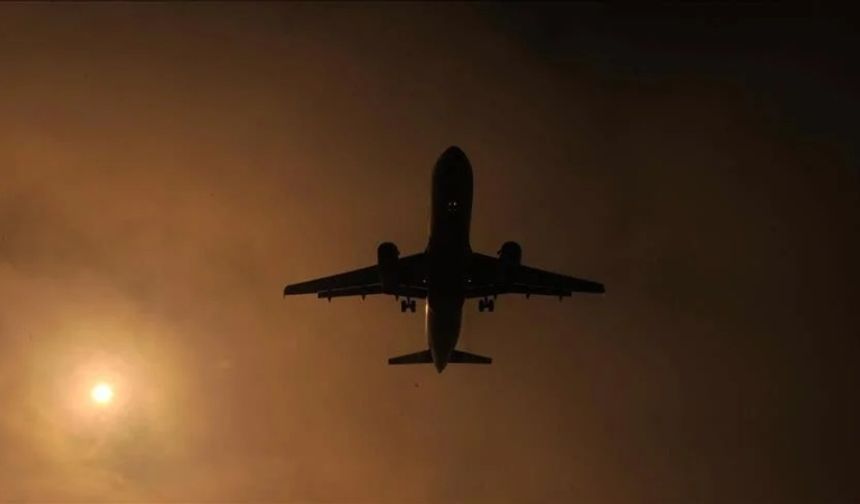 Lübnan, hava sahasının uçuşlara kapatıldığını duyurdu