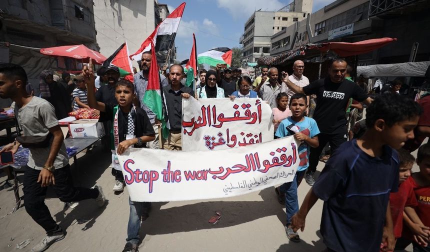 Gazze'de İsrail'in saldırıları ve işgal planları protesto edildi