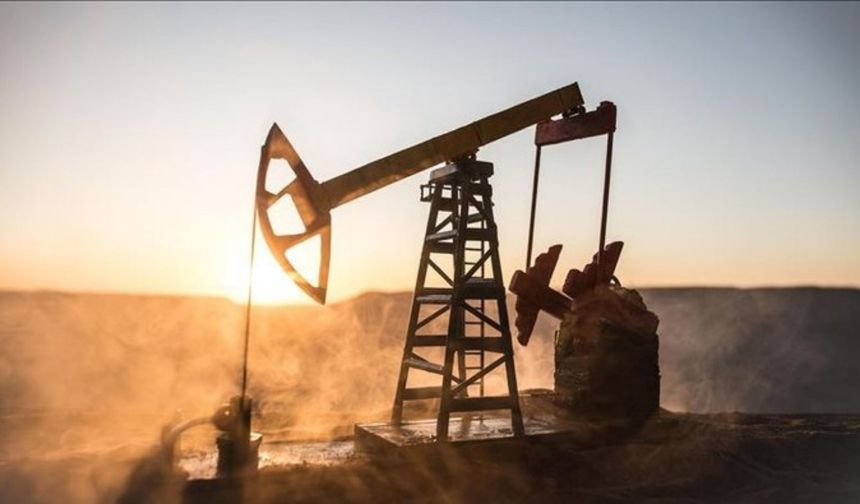 Brent petrolün varili 64,30 dolar