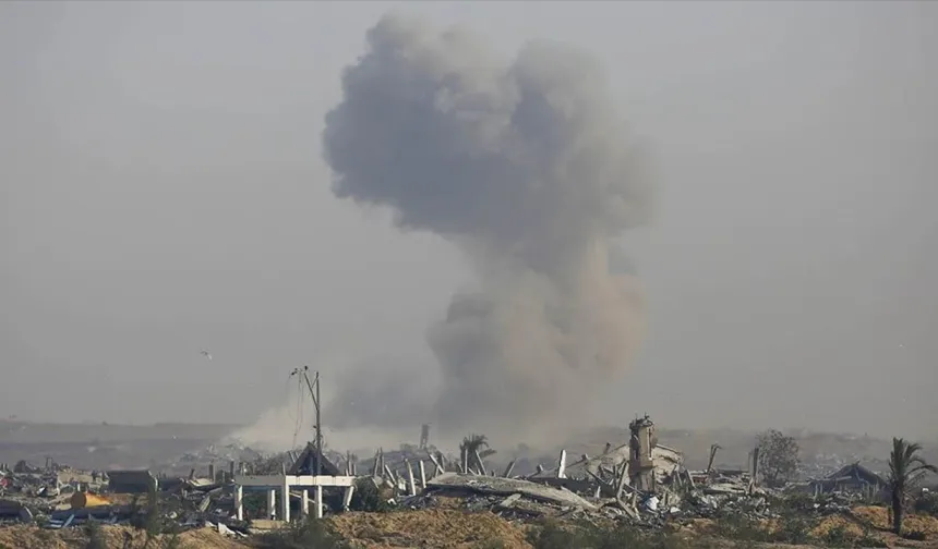 İsrail, Gazze'nin güneyini topçu ve helikopter ateşiyle vurdu