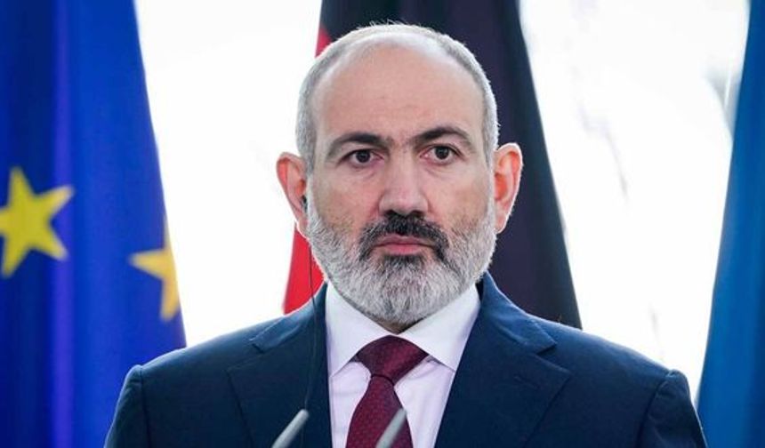 Paşinyan: "Karabağ halkımıza da geri dönüşlerinin gerçekçi olmadığını söyledim"